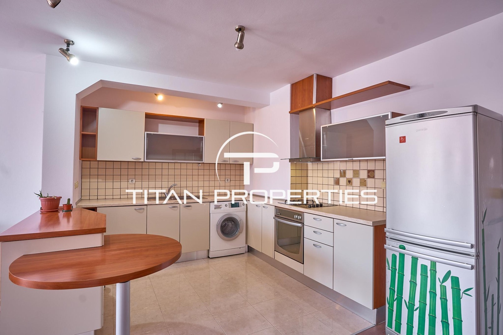 Дава под наем 2-СТАЕН, гр. Пловдив, Кършияка, снимка 2 - Апартаменти - 54026978