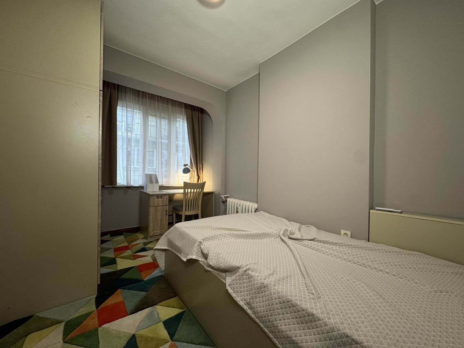 Дава под наем 3-СТАЕН, гр. София, Център, снимка 2 - Апартаменти - 54029887