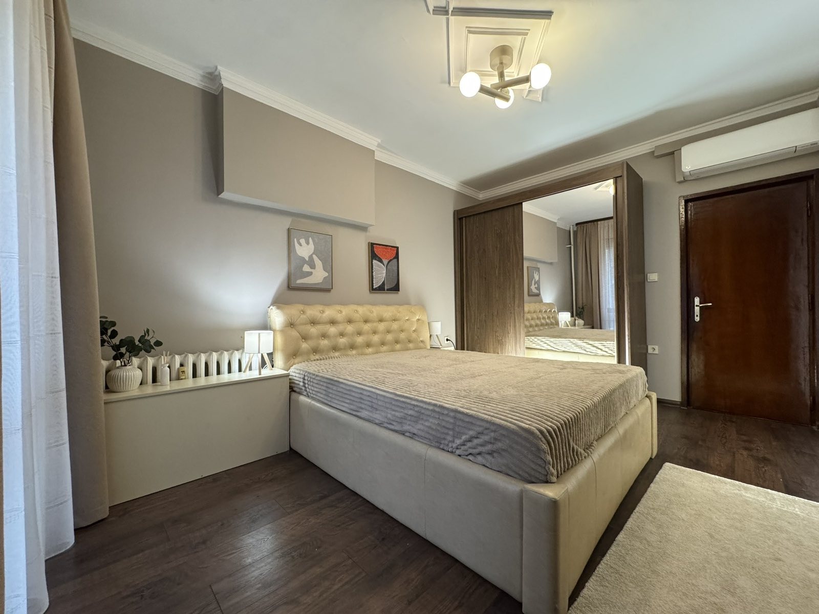 Дава под наем 3-СТАЕН, гр. София, Център