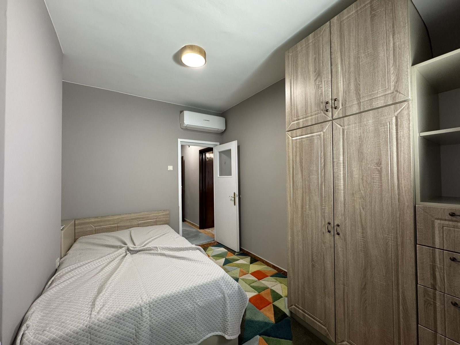 Дава под наем 3-СТАЕН, гр. София, Център, снимка 3 - Апартаменти - 54029887