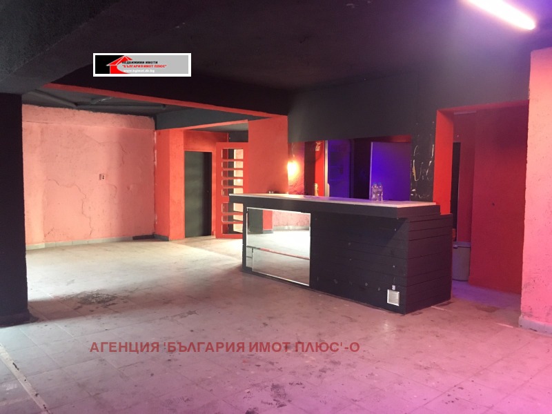 Дава под Наем ЗАВЕДЕНИЕ в град София, Център - 123 кв.м / 2 000 € » 3 911.66 лв., АГЕНЦИЯ 'БЪЛГАРИЯ ИМОТ ПЛЮС'-ОАНИТ