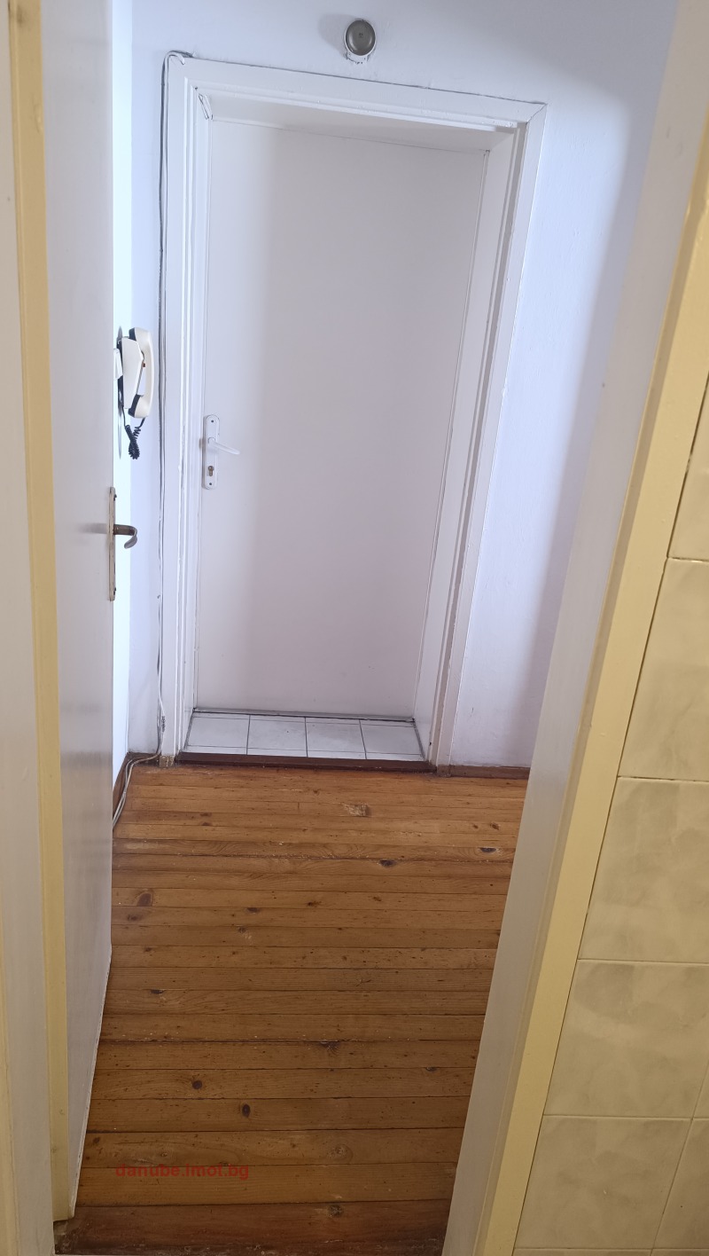 Дава под наем  1-стаен град Русе , Център , 54 кв.м | 77727568 - изображение [11]