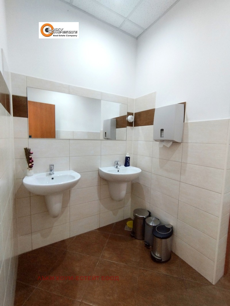 Издаје се  Канцеларија Софија , Младост 4 , 204 м2 | 10612994 - слика [8]