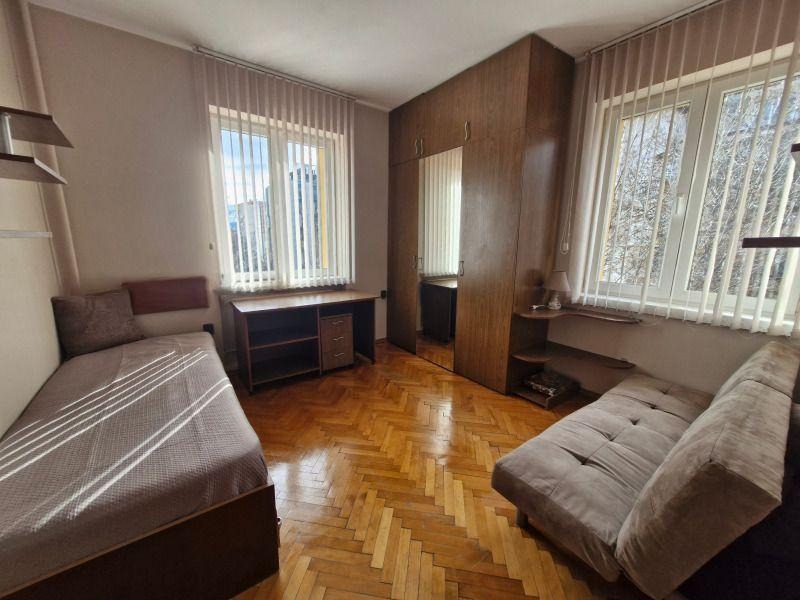 Дава под наем 3-СТАЕН, гр. София, Лагера, снимка 3 - Апартаменти - 53720186