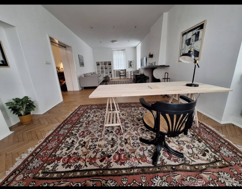 K pronájmu  3 ložnice Sofia , Centar , 210 m2 | 36849509 - obraz [4]