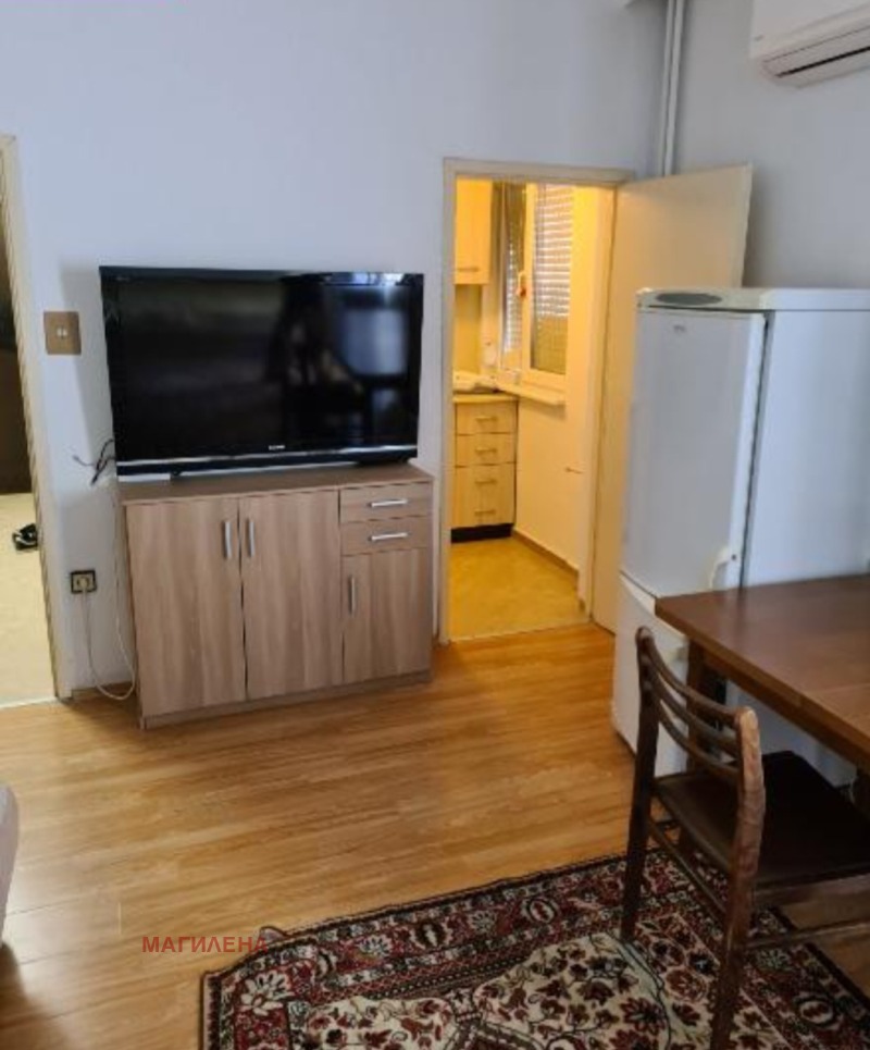 Дава под наем  1-стаен град Пловдив , Тракия , 38 кв.м | 49487262 - изображение [2]
