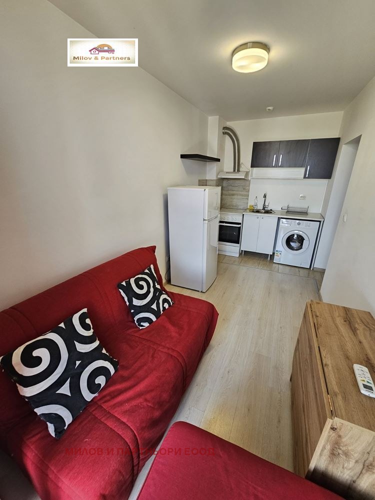 Дава под нем  2-стаен, град София, Витоша •  425 € • ID 10974547 — holmes.bg - [1] 