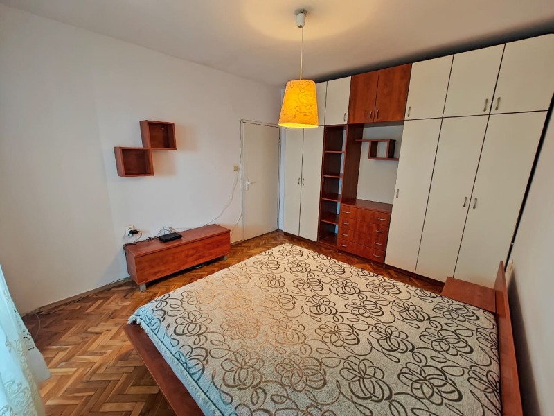 För uthyrning  1 sovrum Ruse , Centar , 70 kvm | 42254986 - bild [6]