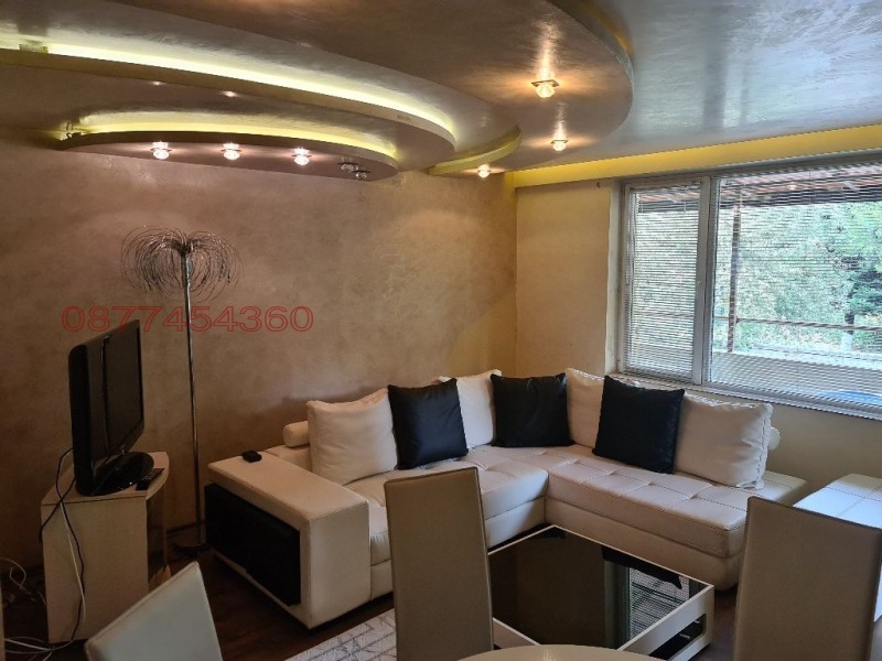 Te huur  1 slaapkamer Sofia , Chadzji Dimitar , 64 m² | 32201035
