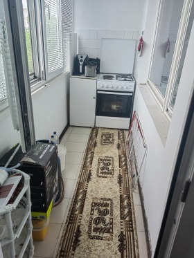 2 makuuhuonetta Svoboda, Sofia 12