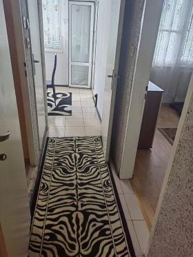 2 makuuhuonetta Svoboda, Sofia 8