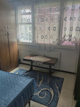 2 makuuhuonetta Svoboda, Sofia 7