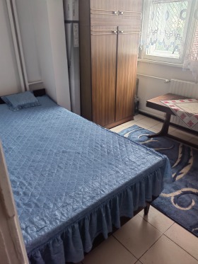 2 makuuhuonetta Svoboda, Sofia 6