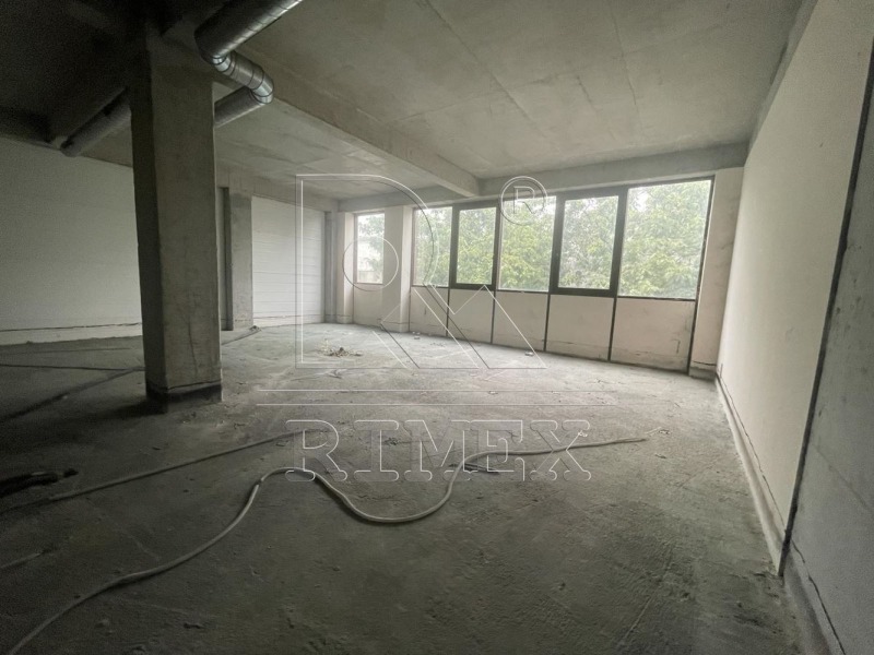 Kiadó  Hivatal Plovdiv , Trakija , 885 négyzetméter | 87120367 - kép [4]