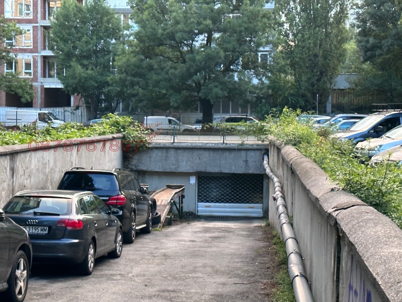 Дава под наем  Гараж град София , Света Троица , 22 кв.м | 39641656