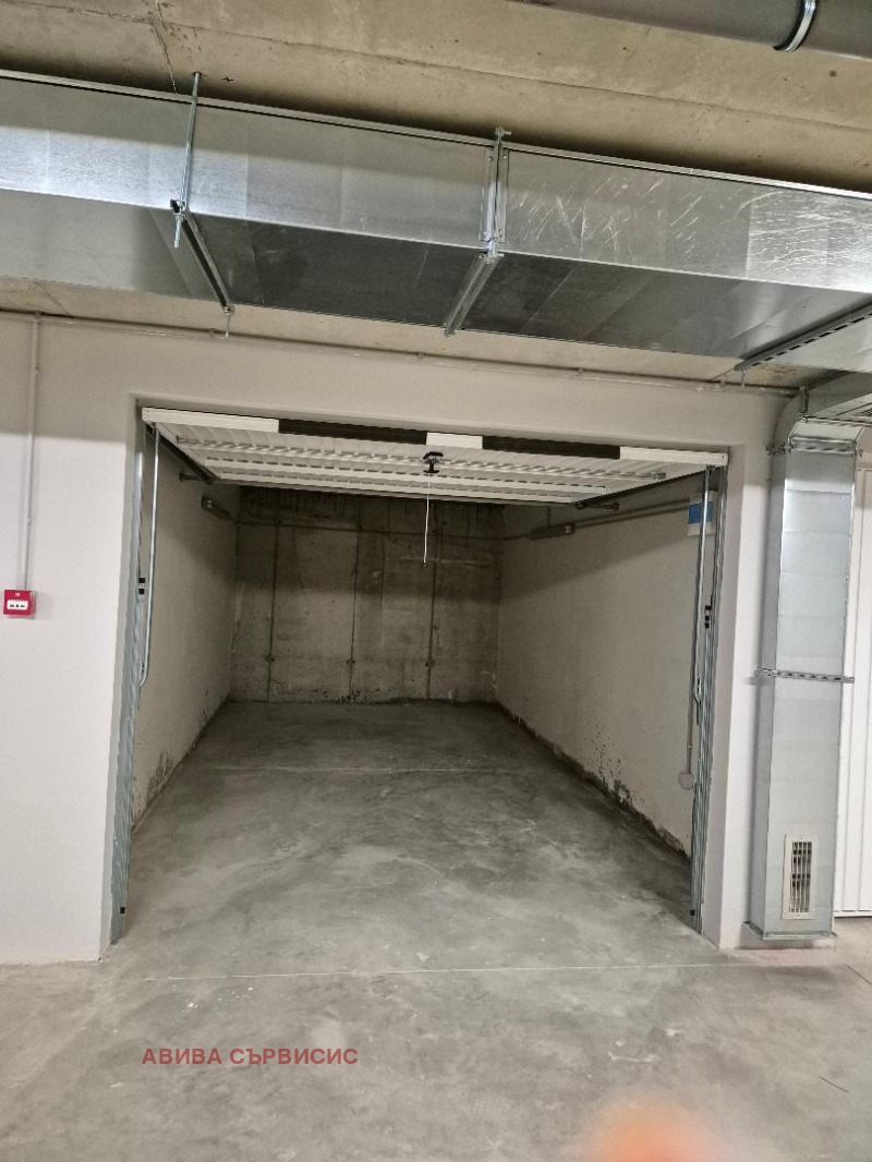 Vuokrattavana  Autotalli Sofia , Manastirski livadi , 20 neliömetriä | 52297344