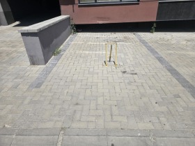 Parkolóhely Vazrozsdenci, Kardzsali