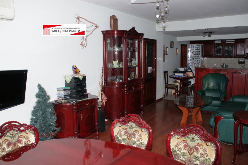 For Rent  1 bedroom Stara Zagora , Tsentar , 55 sq.m | 76371676 - image [2]