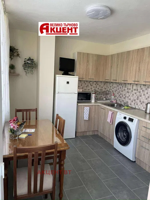 En renta  2 dormitorios Veliko Tarnovo , Tsentar , 75 metros cuadrados | 12781502