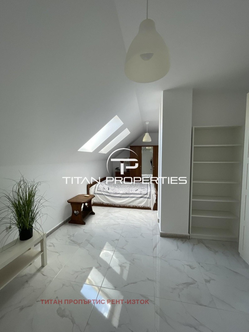 Дава под наем 3-СТАЕН, гр. Бургас, Център, снимка 5 - Апартаменти - 53589482