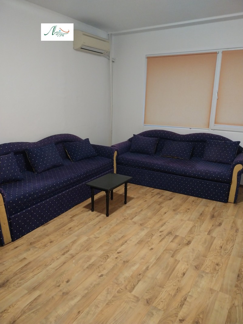 Издаје се  1 спаваћа соба Шумен , Центар , 65 м2 | 76901212 - слика [10]