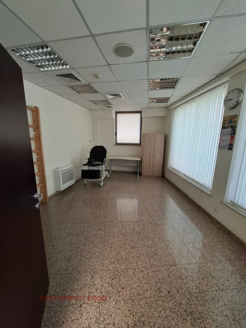 En renta  Comercio Sofia , Mladost 2 , 50 metros cuadrados | 75079359 - imagen [3]