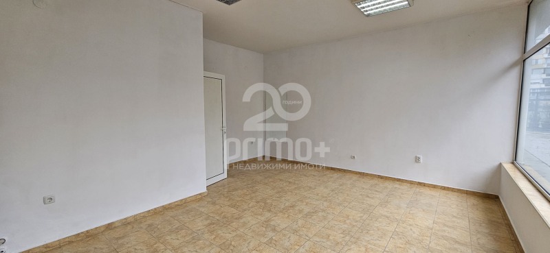 Do wynajęcia  Sklep Weliko Tarnowo , Kolju Ficzeto , 32 mkw | 35588192 - obraz [4]