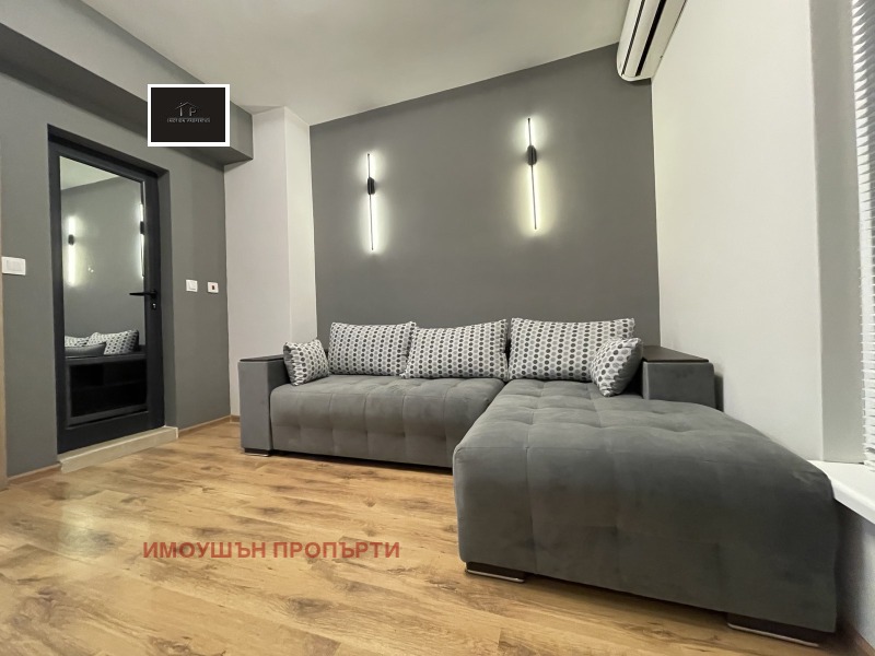 Дава под нем  2-стаен, град София, Студентски град •  425 EUR • ID 53005074 — holmes.bg - [1] 
