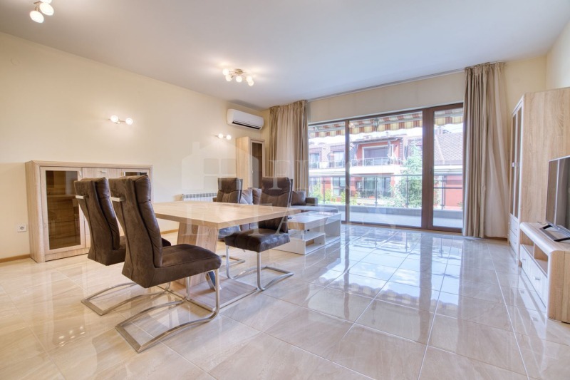 A louer  2 chambres Sofia , Vitocha , 132 m² | 41118611