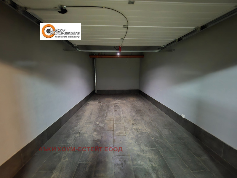 A louer  Garage Sofia , Gotse Deltchev , 25 m² | 88453380