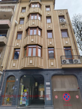 Схоп Центар, Софија 13