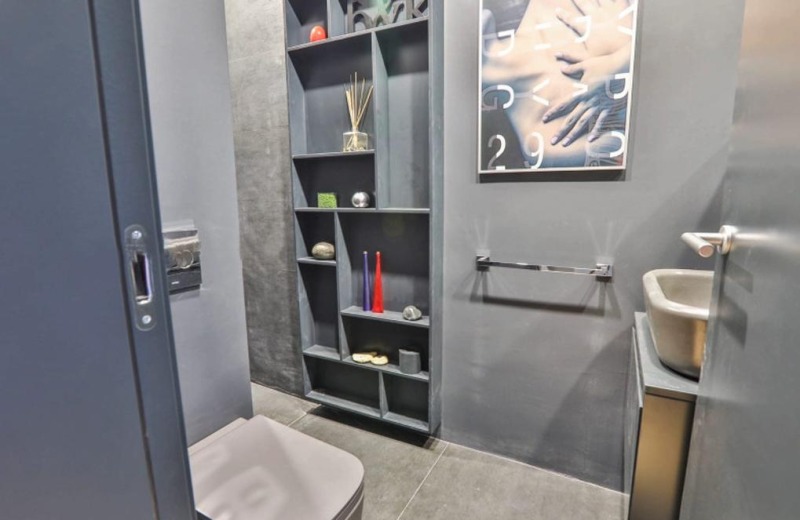 Издаје се  2 спаваће собе Софија , Центар , 70 м2 | 79774687 - слика [10]