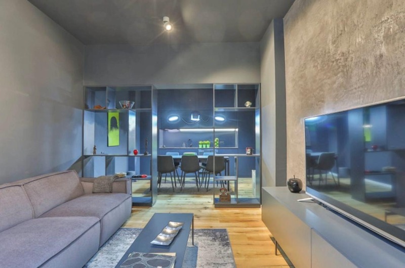 Дава под нем  3-стаен, град София, Център • 1 050 EUR • ID 79322170 — holmes.bg - [1] 