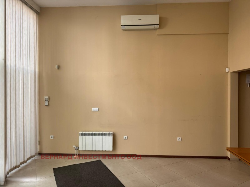 Προς ενοικίαση  Κατάστημα Σοφηια , ΤΣενταρ , 25 τ.μ | 93009501 - εικόνα [5]