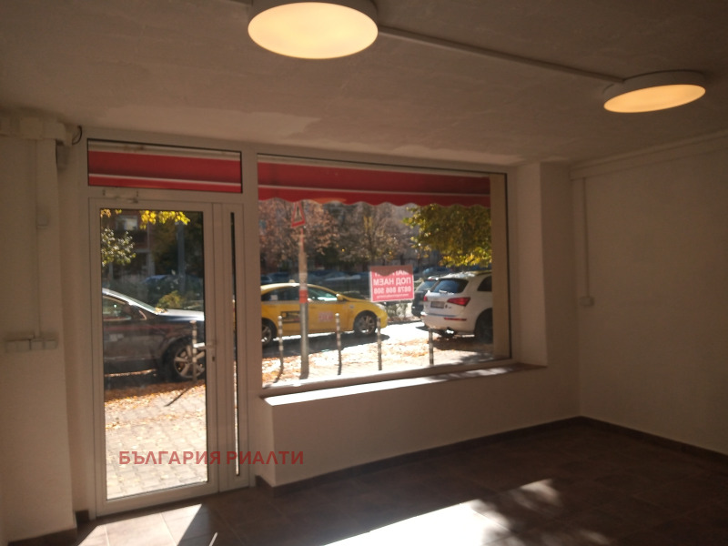 Под наем МАГАЗИН, град София, Център • 950 € / 1858.04 лв. • 33091755 1