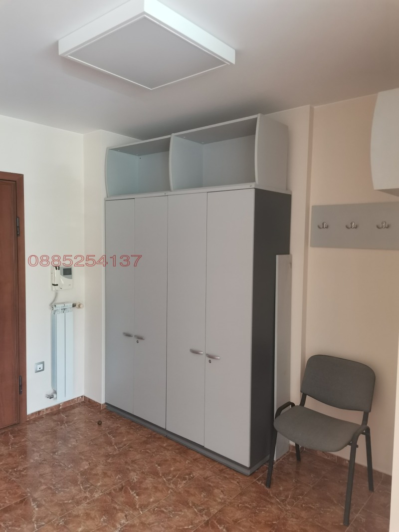 För uthyrning  1 sovrum Sofia , Centar , 85 kvm | 33252060 - bild [12]
