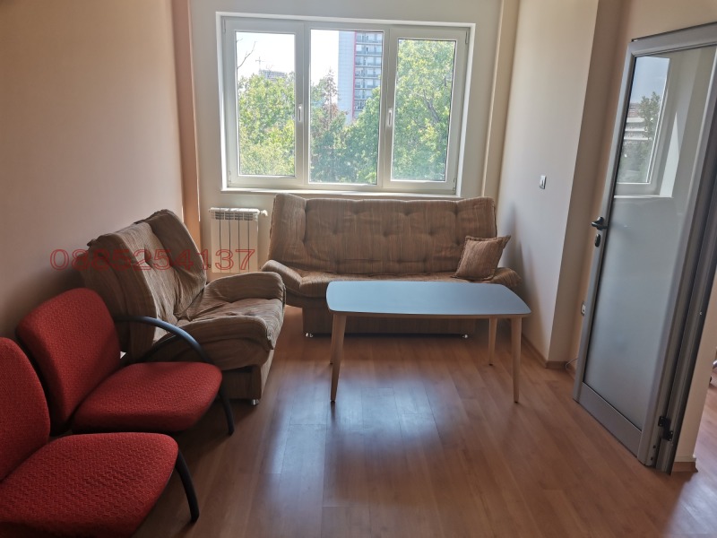 För uthyrning  1 sovrum Sofia , Centar , 85 kvm | 33252060 - bild [4]