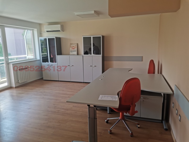 För uthyrning  1 sovrum Sofia , Centar , 85 kvm | 33252060 - bild [10]