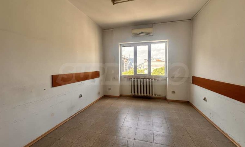 Vuokrattavana  Toimisto Sofia , Tsentar , 300 neliömetriä | 24974138 - kuva [11]