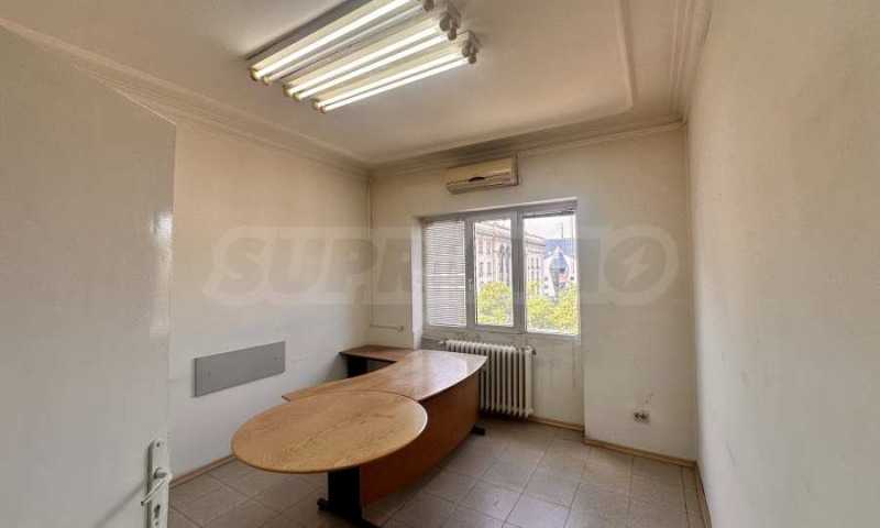 Vuokrattavana  Toimisto Sofia , Tsentar , 300 neliömetriä | 24974138 - kuva [12]