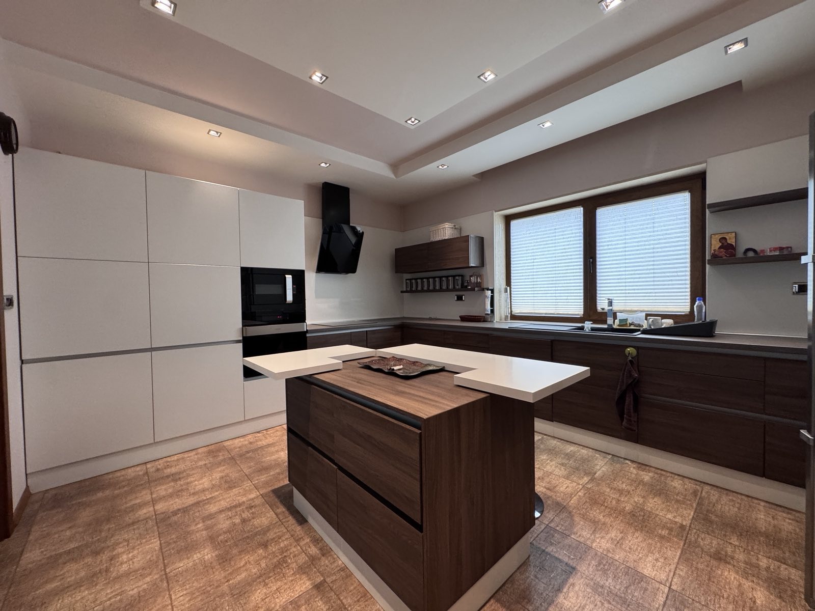 Дава под наем КЪЩА, гр. София, Павлово, снимка 4 - Къщи - 53695416