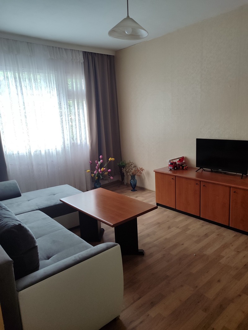 Te huur  1 slaapkamer Plovdiv , Christo Smirnenski , 68 m² | 83667564