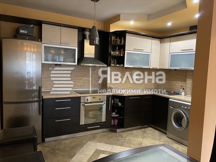 Дава под наем 2-СТАЕН, гр. София, Център, снимка 2 - Апартаменти - 55996260