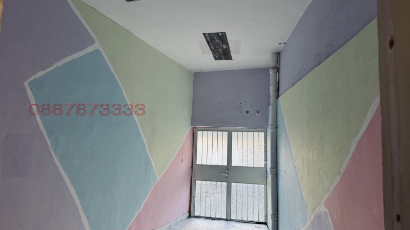 Дава под наем МАГАЗИН, гр. Бургас, Център, снимка 6 - Магазини - 52653536