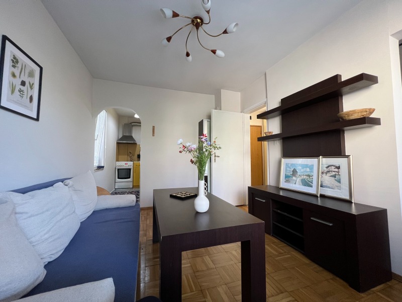 Para alugar  1 quarto Sofia , Goce Deltchev , 42 m² | 95304230 - imagem [2]