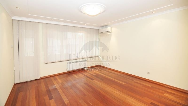 Til leje  Hus Sofia , Yavorov , 647 kvm | 59150842 - billede [10]
