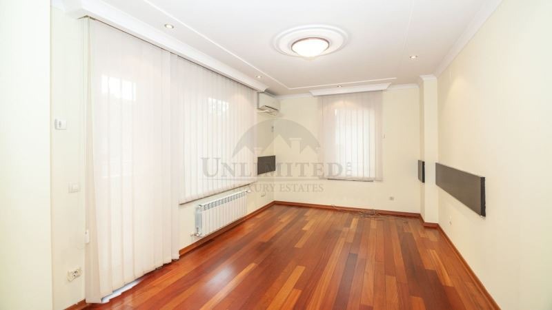 Til leje  Hus Sofia , Yavorov , 647 kvm | 59150842 - billede [14]