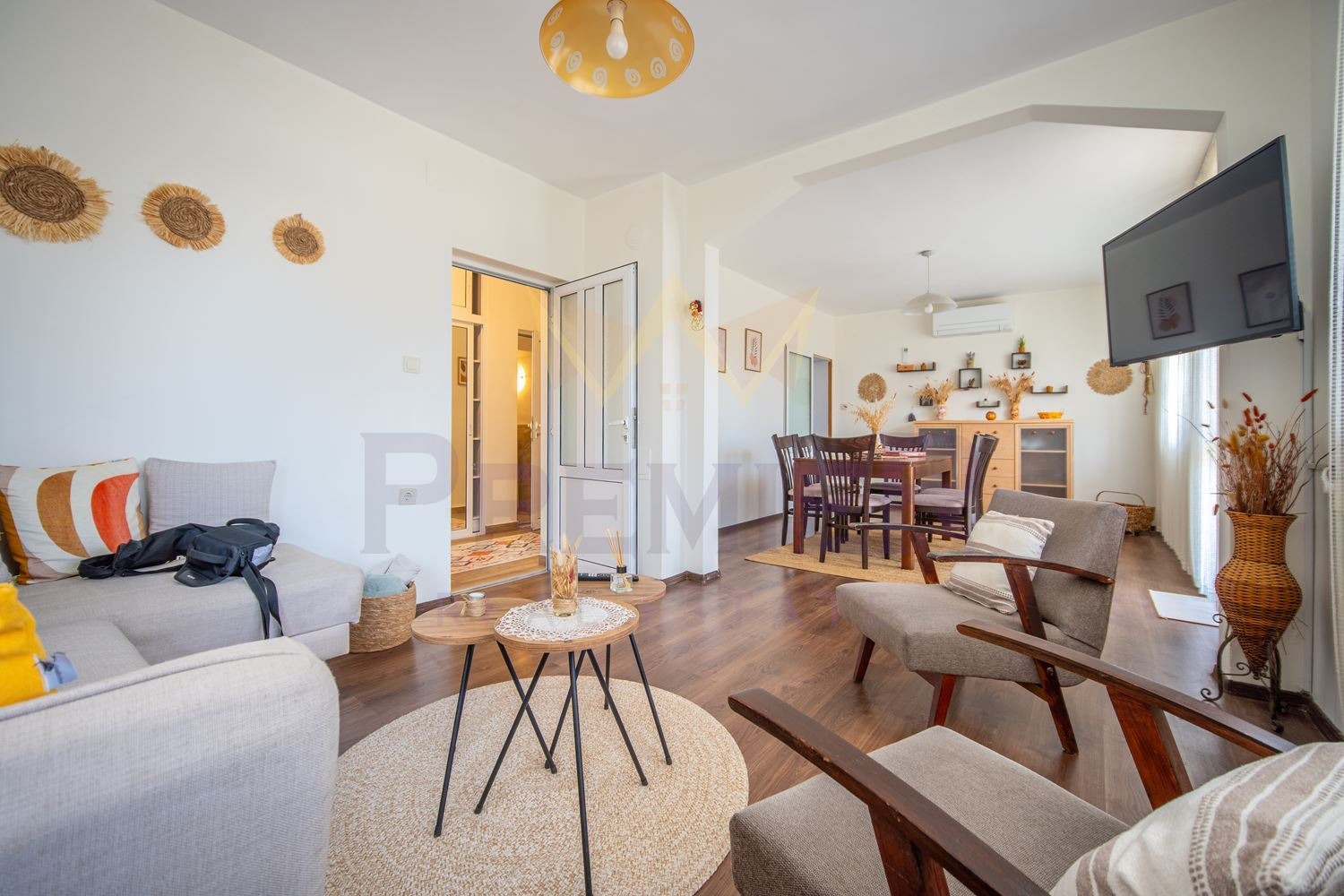 Дава под наем КЪЩА, гр. Бургас, Сарафово