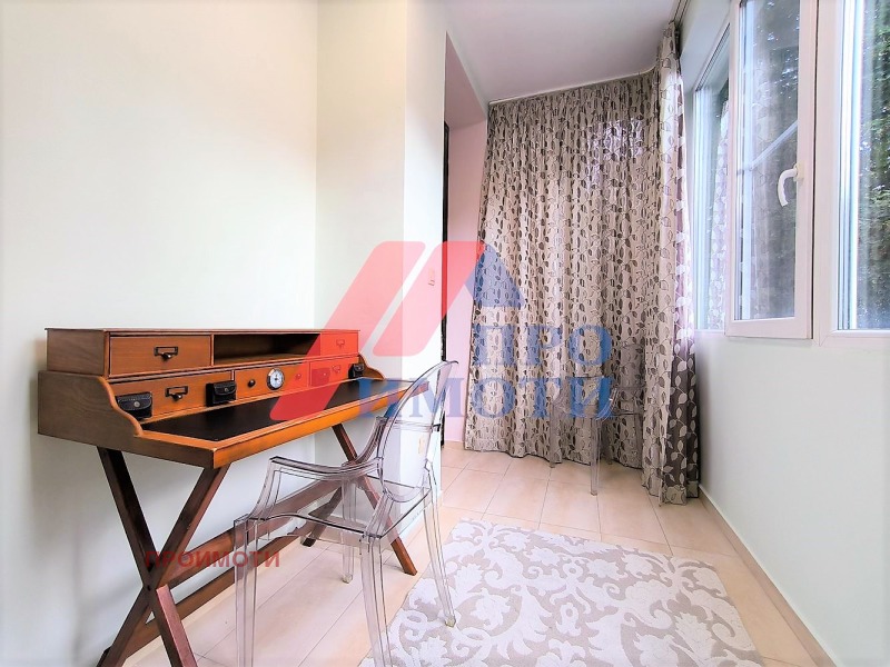 De inchiriat  1 dormitor Sofia , Țentâr , 70 mp | 70528478 - imagine [14]