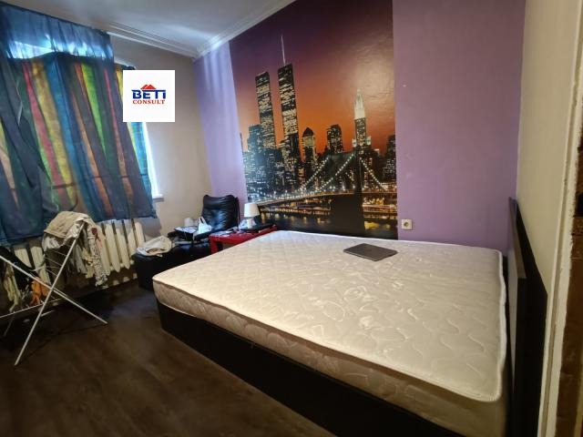 Дава под наем СТАЯ, гр. София, Център, снимка 2 - Стаи под наем - 55733071